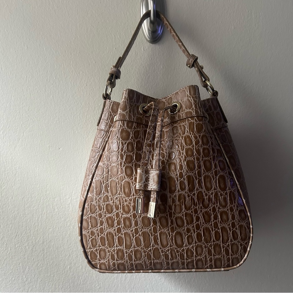 Brahmin Melinda Timeless Taupe Bayem Bucket Crossbody - Picture 10 of 10